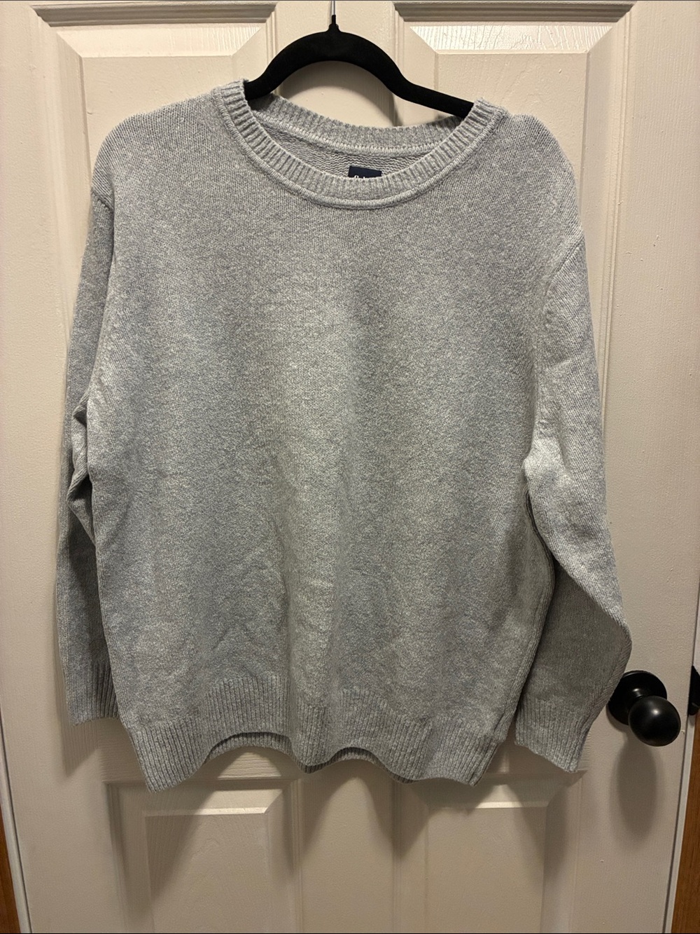 GAP Cashsoft Women's Light Gray Crewneck Sweater